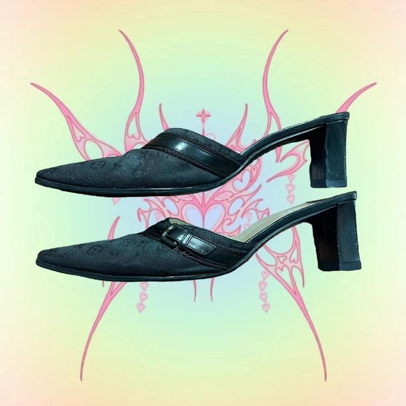 Vintage Louis Vuitton Pointed Toe Monogram Kitten Heels - Picture 5 of 8